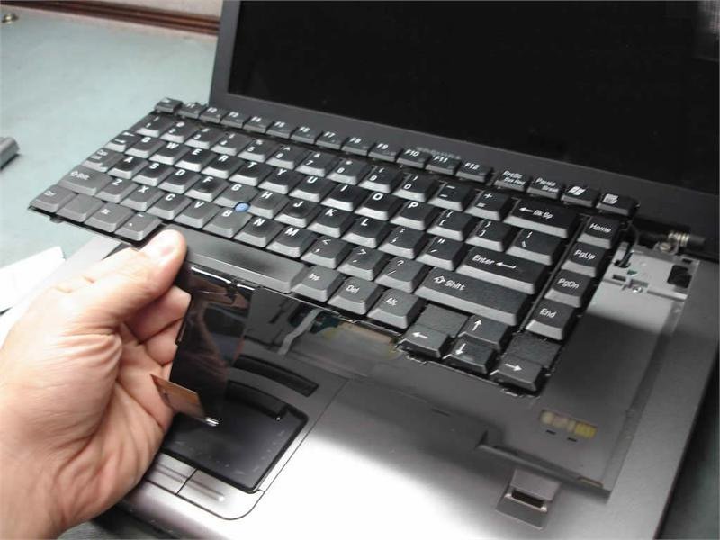 Khi mua laptop cũ cần kiểm tra những bộ phận nào (maytinhanphat.vn - phần 1)