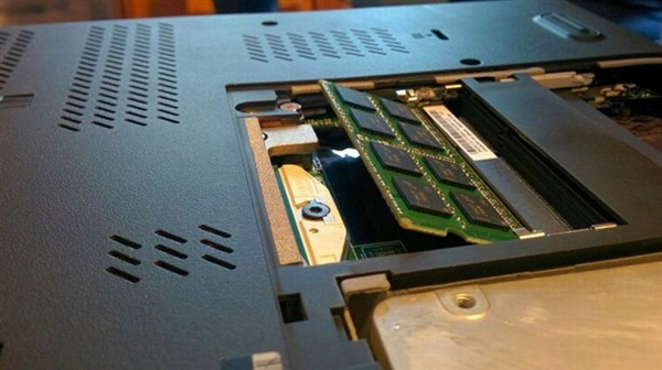 Cần lưu ý điều gì khi nâng cấp Ram cho laptop?