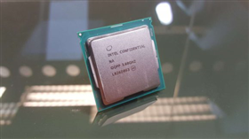 Intel Core i9-9900KS đạt 5.2 GHz chỉ với tản khí